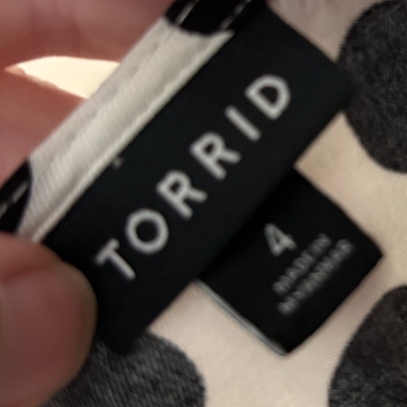 Torrid Black and White Polka Dot Camisole Tank Top Size 4 - Picture 10 of 12